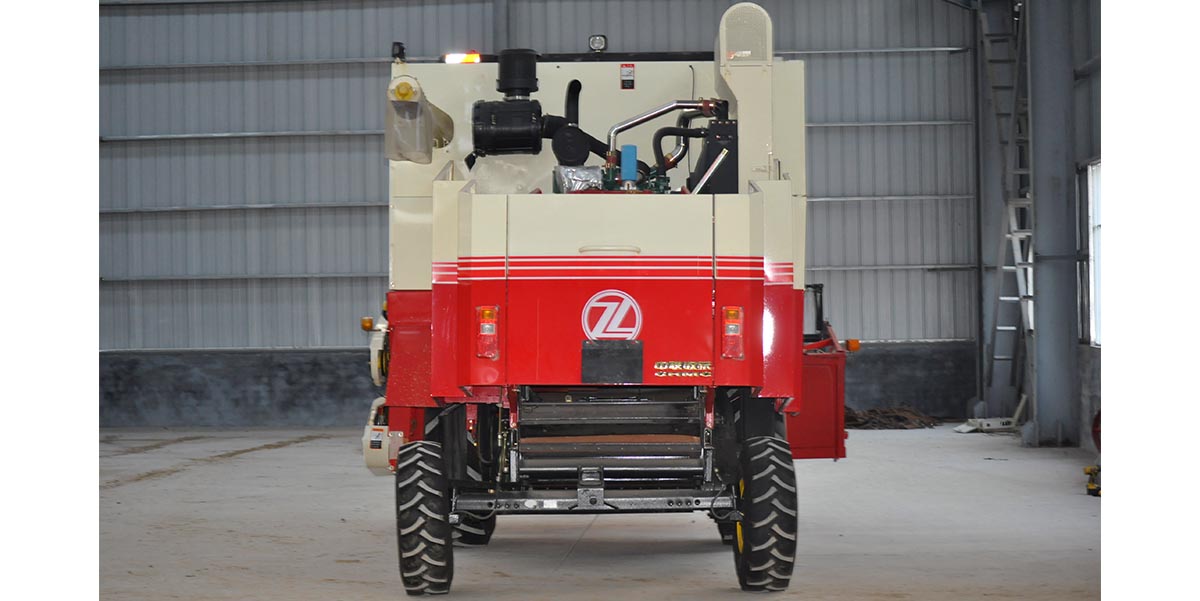 中联收获新疆4LZ-8A 自走轮式谷物联合收割机