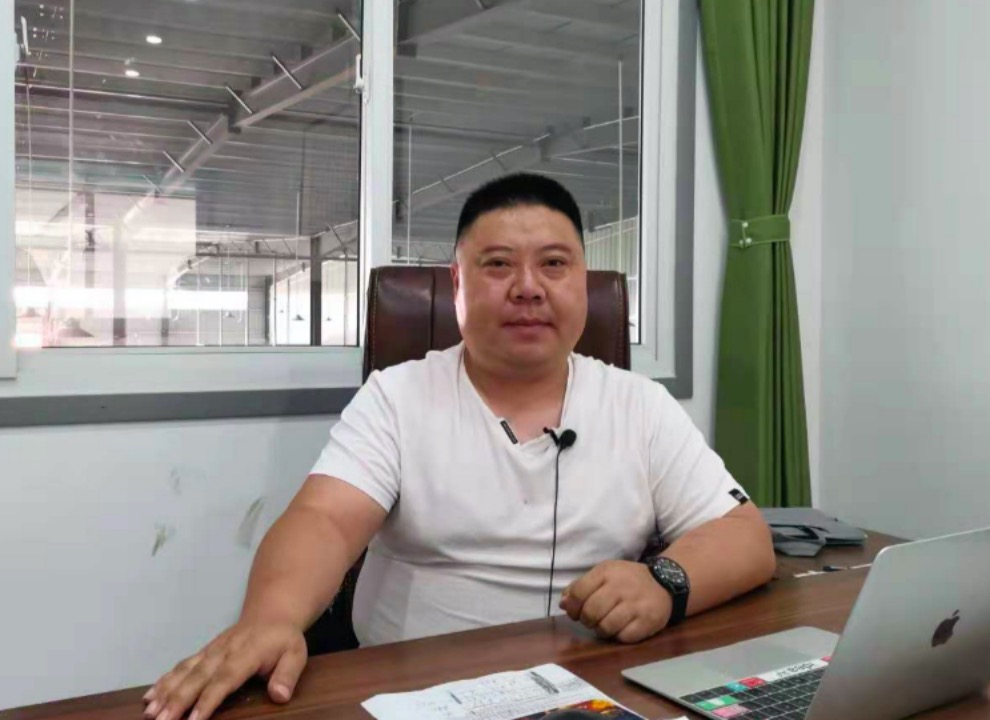 退役军人张辉:卖农机的我也要做尖子兵