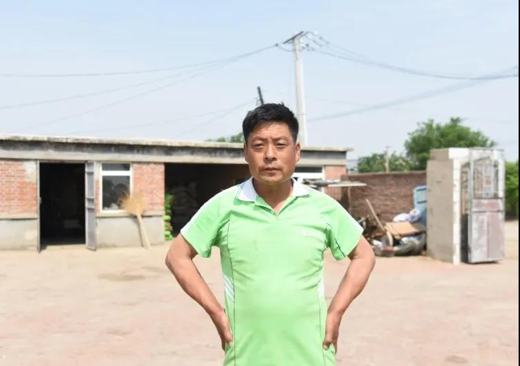 许文柱:中联收获花生机帮我解决了家里的经济危机