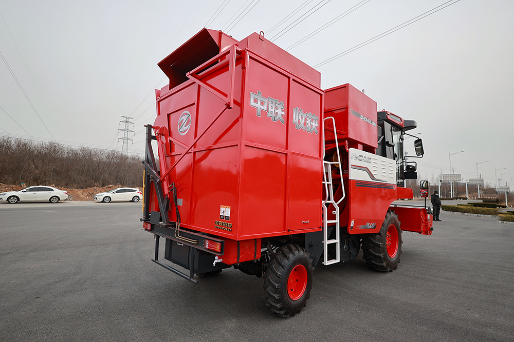 中联收获2022款4HZJ-2500A自走式花生捡拾收获机